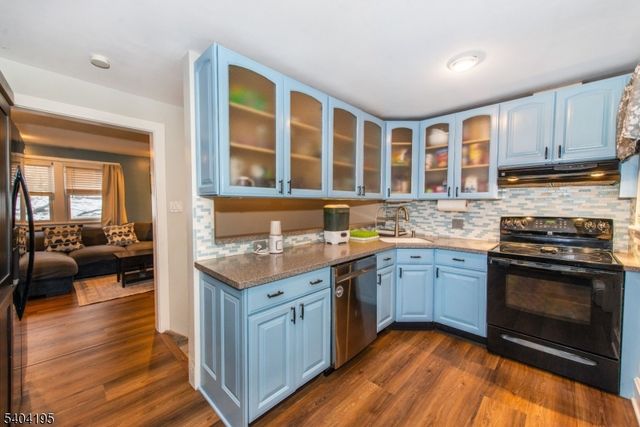 304 Squaw Trl, Hopatcong Boro, NJ 07821