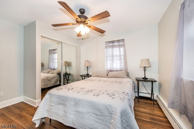 304 Squaw Trl, Hopatcong Boro, NJ 07821