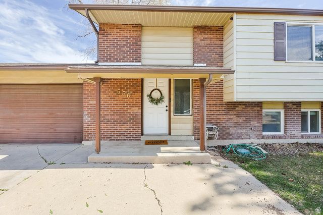 556 N NEW STAR DR, Salt Lake City, UT 84116