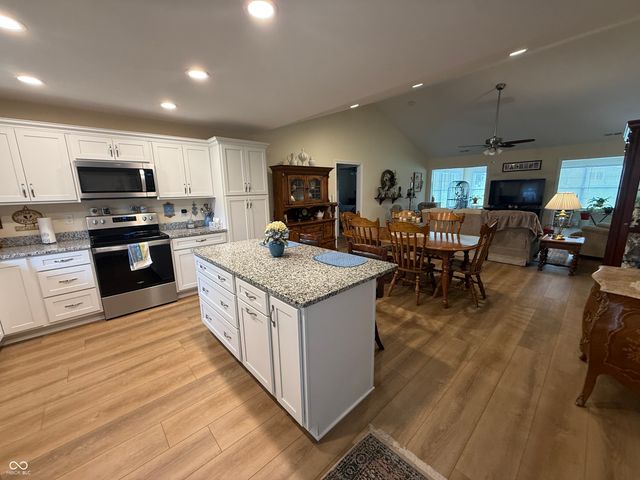 2637 Viceroy Lane, Lebanon, IN 46052