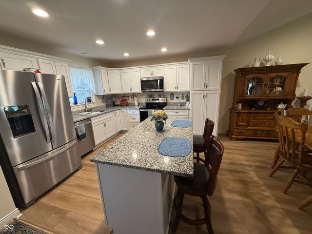 2637 Viceroy Lane, Lebanon, IN 46052