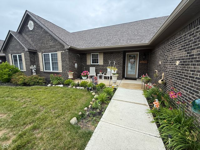 2637 Viceroy Lane, Lebanon, IN 46052
