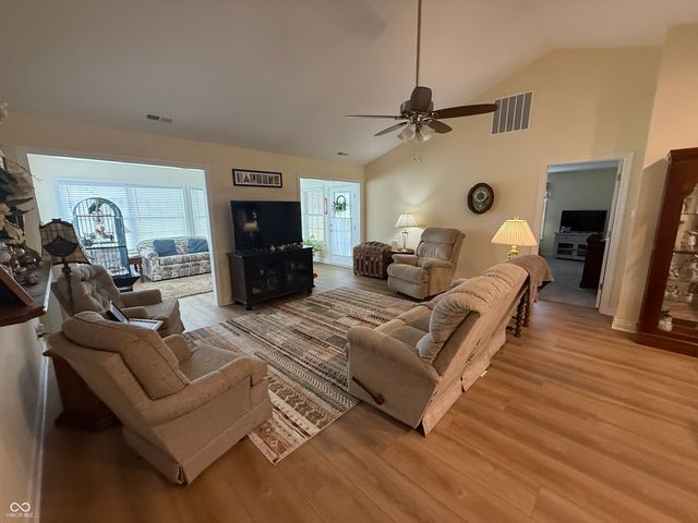 2637 Viceroy Lane, Lebanon, IN 46052