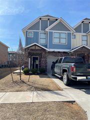 754 SW 14th Street, Moore, OK 73160