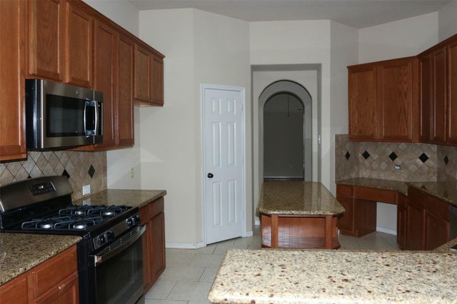 18611 Peralta Hill Lane, Tomball, TX 77377