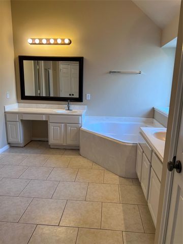 18611 Peralta Hill Lane, Tomball, TX 77377