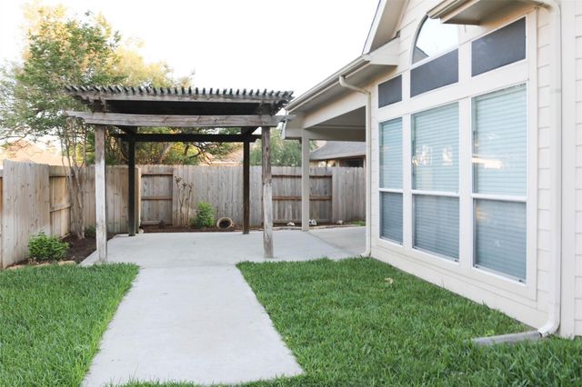 18611 Peralta Hill Lane, Tomball, TX 77377