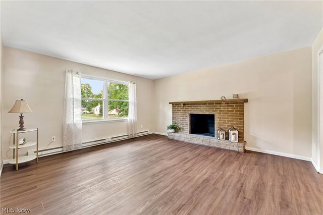 2980 Rosetta Boulevard, Newton Falls, OH 44444