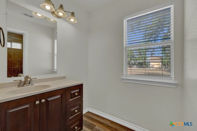 801 Johns Street, San Marcos, TX 78666