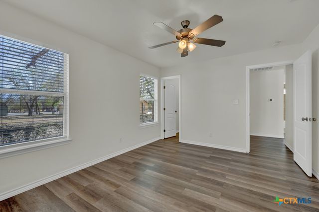 801 Johns Street, San Marcos, TX 78666