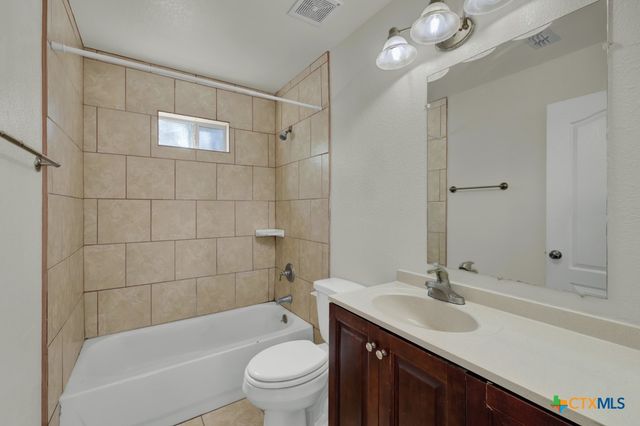 801 Johns Street, San Marcos, TX 78666