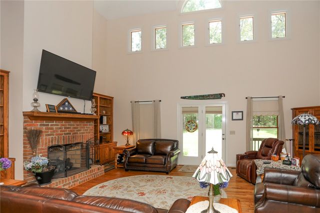 101 Hazelwood Way, Walhalla, SC 29691