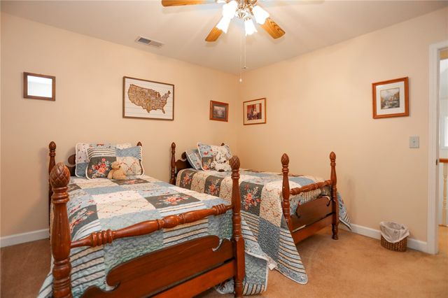 101 Hazelwood Way, Walhalla, SC 29691