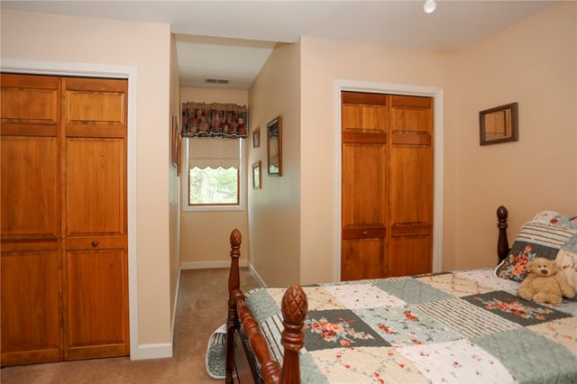 101 Hazelwood Way, Walhalla, SC 29691