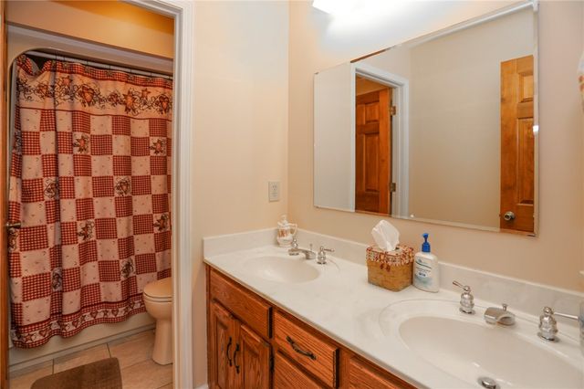 101 Hazelwood Way, Walhalla, SC 29691