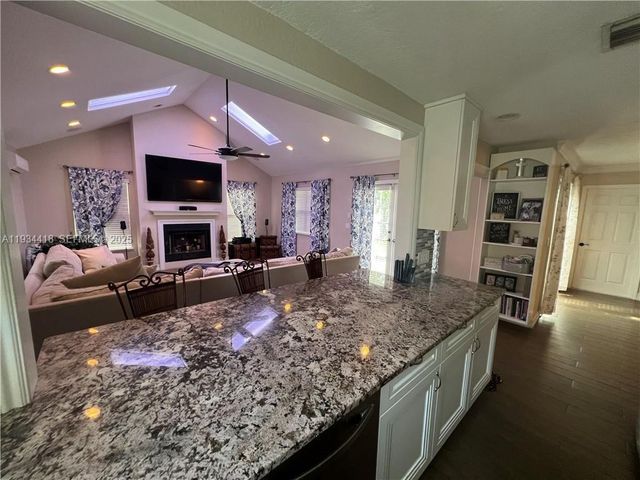 5068 Beechwood Rd, Delray Beach, FL 33484