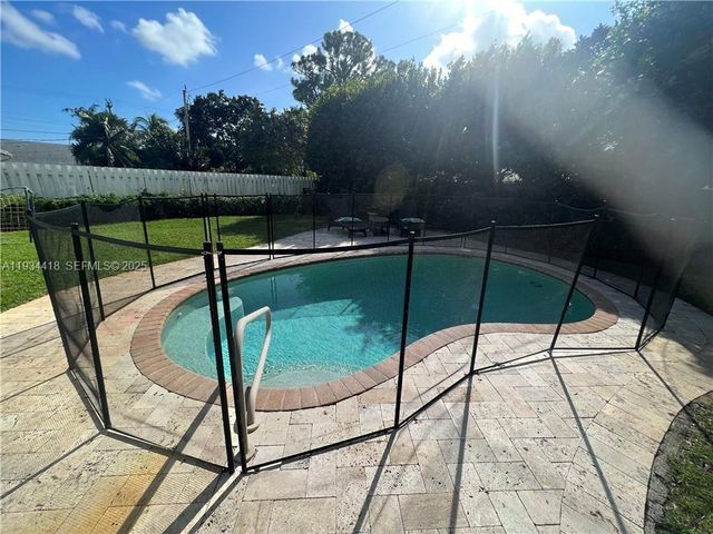 5068 Beechwood Rd, Delray Beach, FL 33484