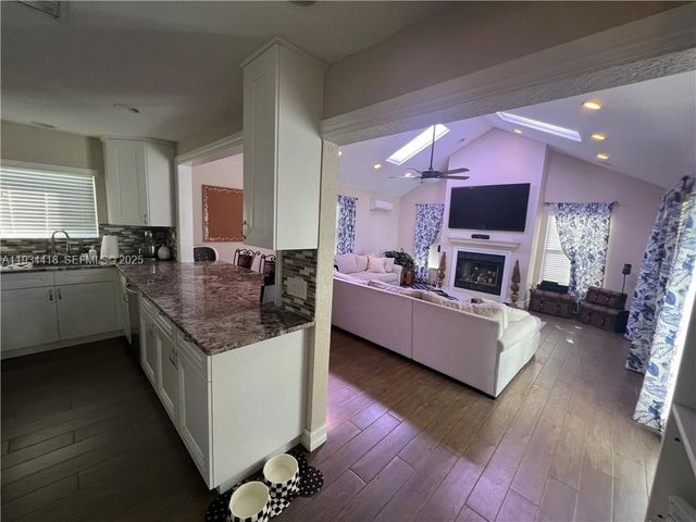 5068 Beechwood Rd, Delray Beach, FL 33484