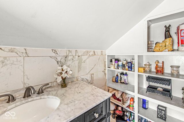 1325 Sharon Avenue, Indianapolis, IN 46222