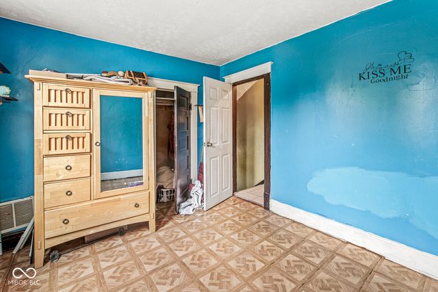 1325 Sharon Avenue, Indianapolis, IN 46222