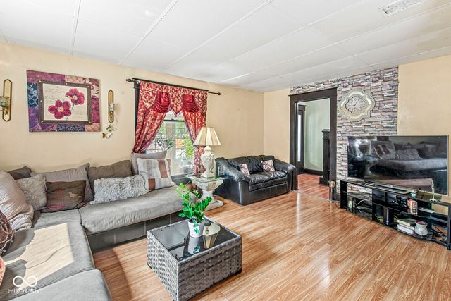 1325 Sharon Avenue, Indianapolis, IN 46222