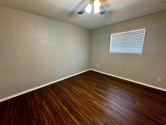 1710 10TH STREET, Wichita Falls, TX 76301