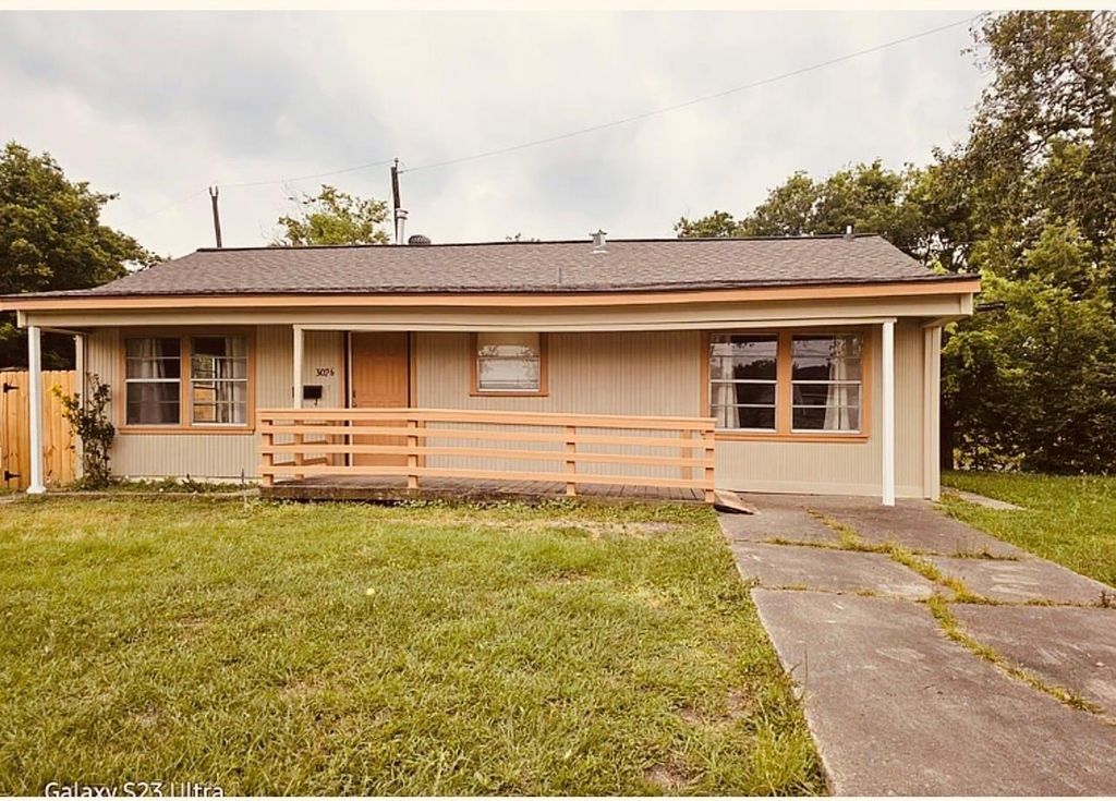 3026 Airport Boulevard, Houston, TX 77051