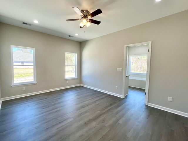 559 Society Road, Mcclellanville, SC 29458