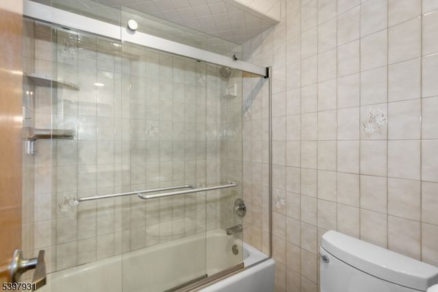 3 Ross Rd, Wallington Boro, NJ 07057