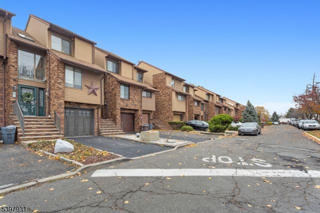 3 Ross Rd, Wallington Boro, NJ 07057