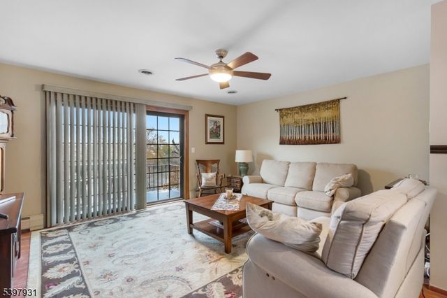 3 Ross Rd, Wallington Boro, NJ 07057