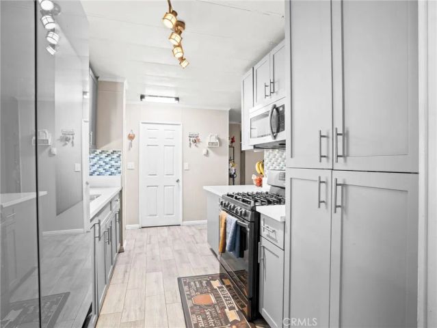 777 S Temescal 102, Corona, CA 92879