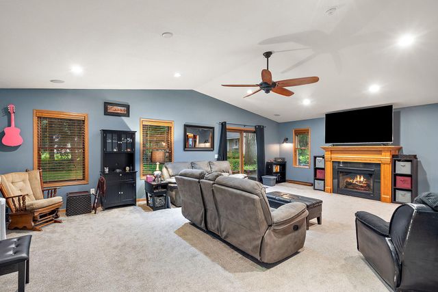 20842 Iteri Avenue, Lakeville, MN 55044