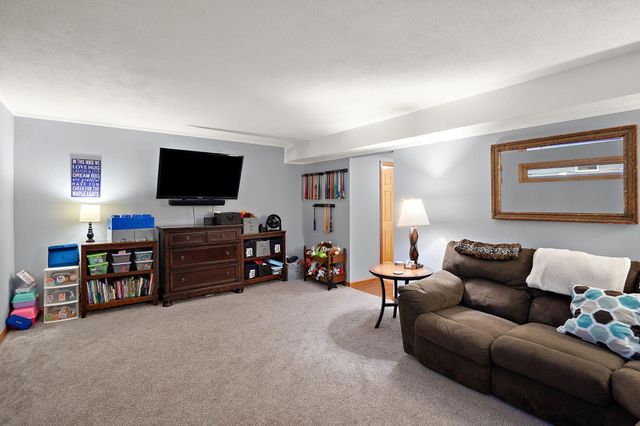 20842 Iteri Avenue, Lakeville, MN 55044