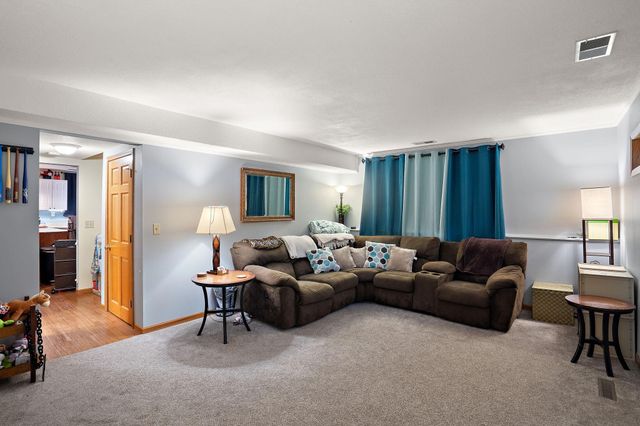 20842 Iteri Avenue, Lakeville, MN 55044