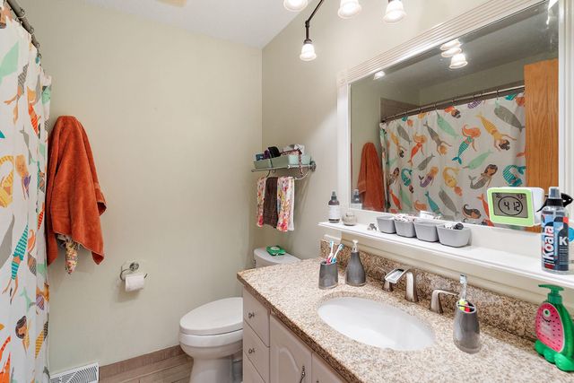20842 Iteri Avenue, Lakeville, MN 55044