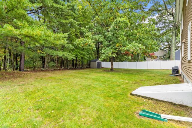 2701 Pouliot Pl, Wilmington, MA 01887