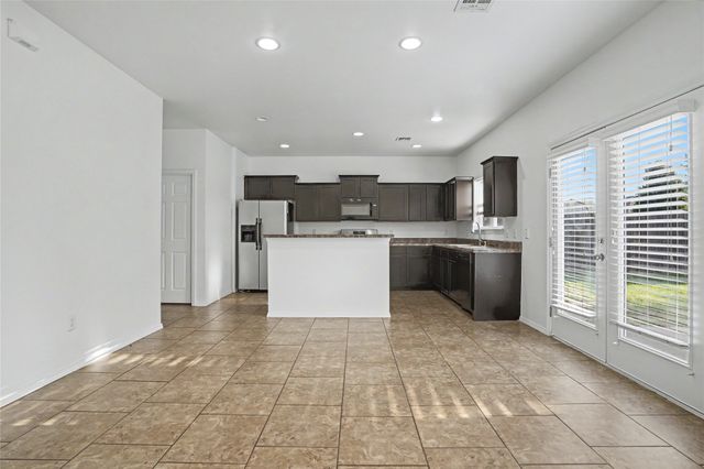 14815 S Lakewood Avenue, Bixby, OK 74008