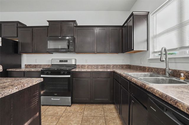 14815 S Lakewood Avenue, Bixby, OK 74008