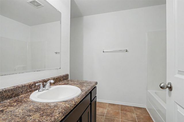 14815 S Lakewood Avenue, Bixby, OK 74008