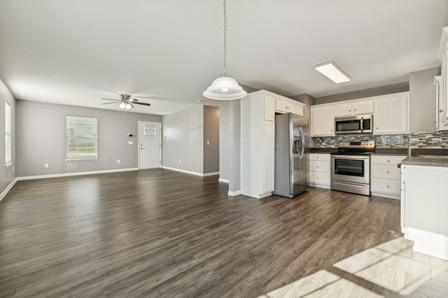 444 Edgewood St, Alexandria, TN 37012