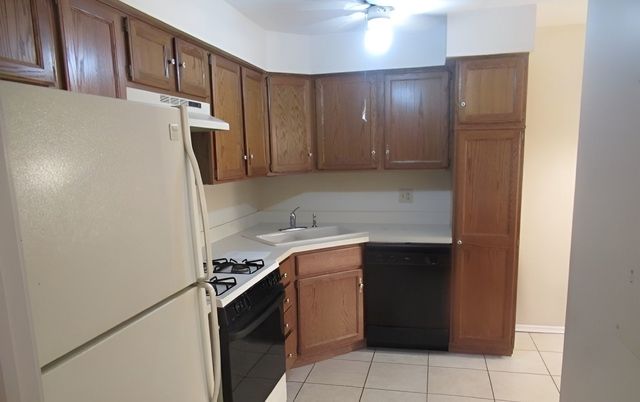 150 Lake Boulevard 118, Buffalo Grove, IL 60089