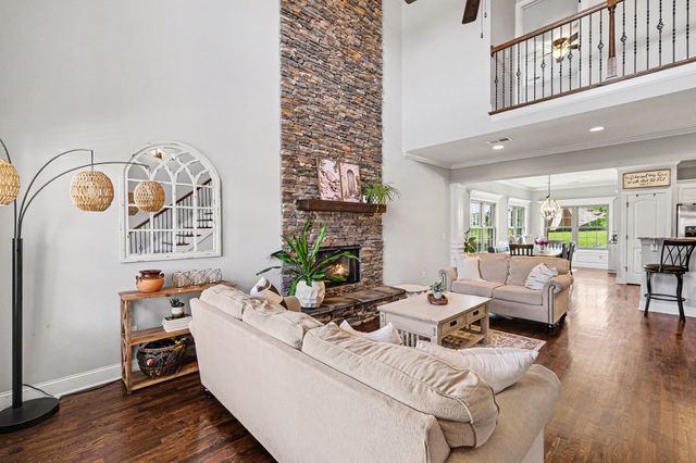 130 Saturday Dr, Lascassas, TN 37085