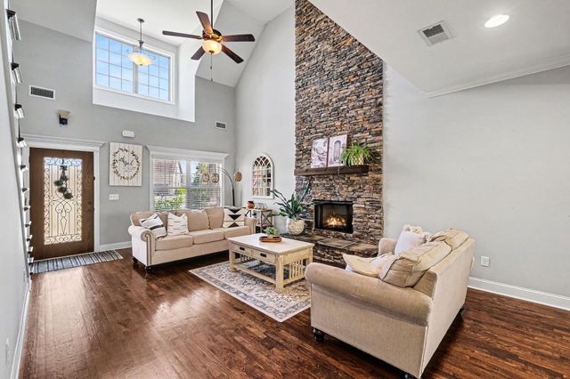 130 Saturday Dr, Lascassas, TN 37085