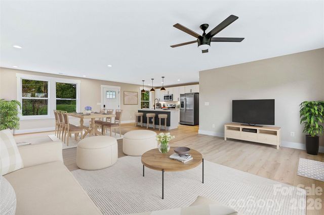 124 Fairfield Lane, Marion, NC 28752