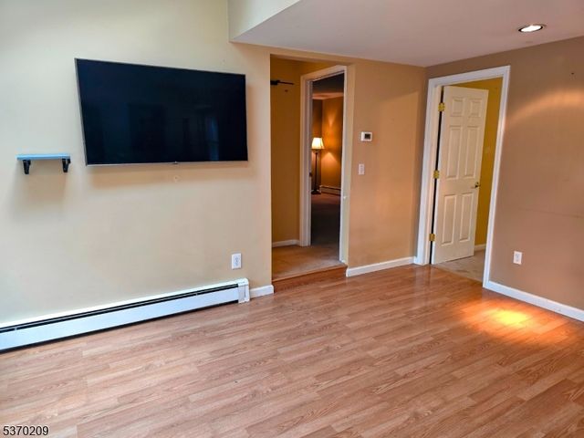 17 Youngs Rd, Andover Twp., NJ 07860