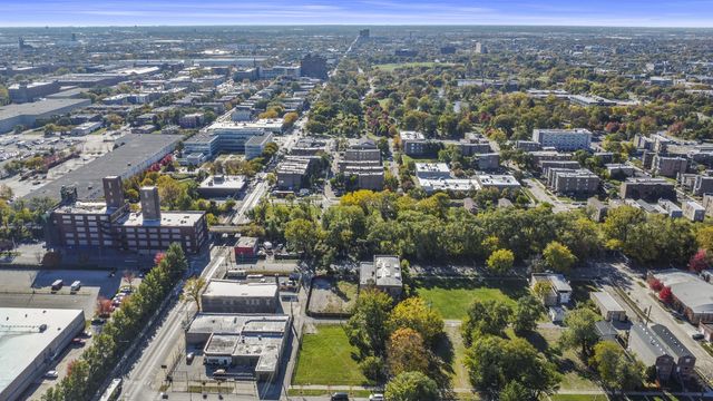 2835 W Arthington Street, Chicago, IL 60612