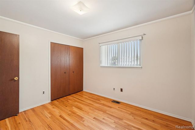 14435 Royal Drive, Sterling Heights, MI 48312