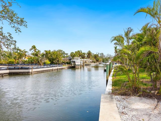 615 BUTTONWOOD DRIVE, Longboat Key, FL 34228