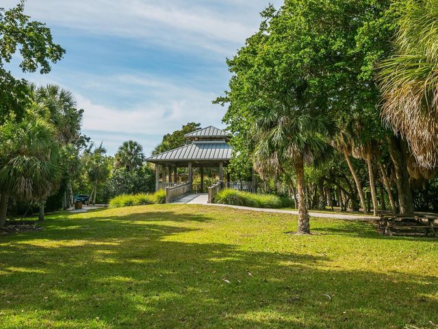 615 BUTTONWOOD DRIVE, Longboat Key, FL 34228